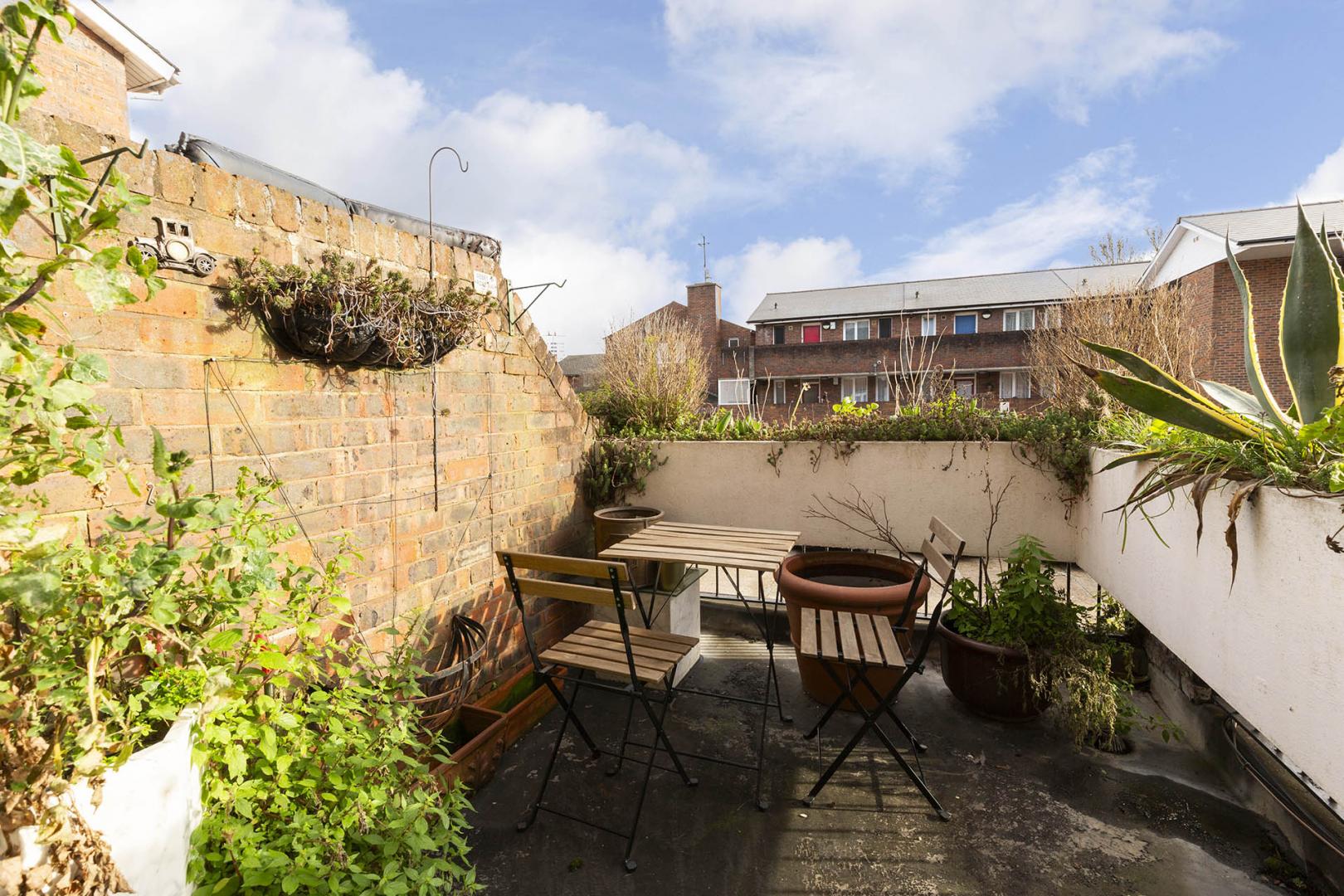 Stunning Sharers House Bransdale Close, West Hampstead